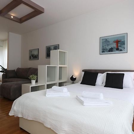 New Belgrade Apartment Belville, Parking 5 Evra Dan المظهر الخارجي الصورة