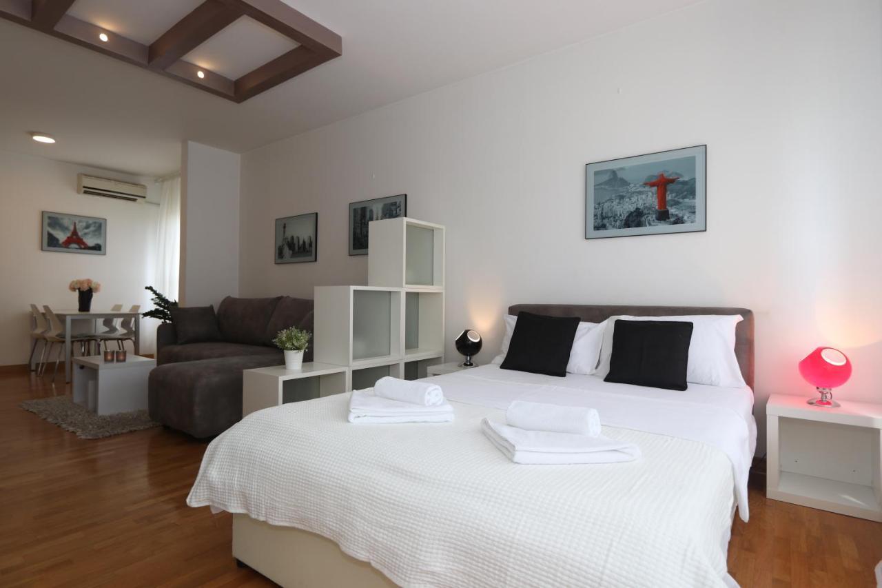 New Belgrade Apartment Belville, Parking 5 Evra Dan المظهر الخارجي الصورة